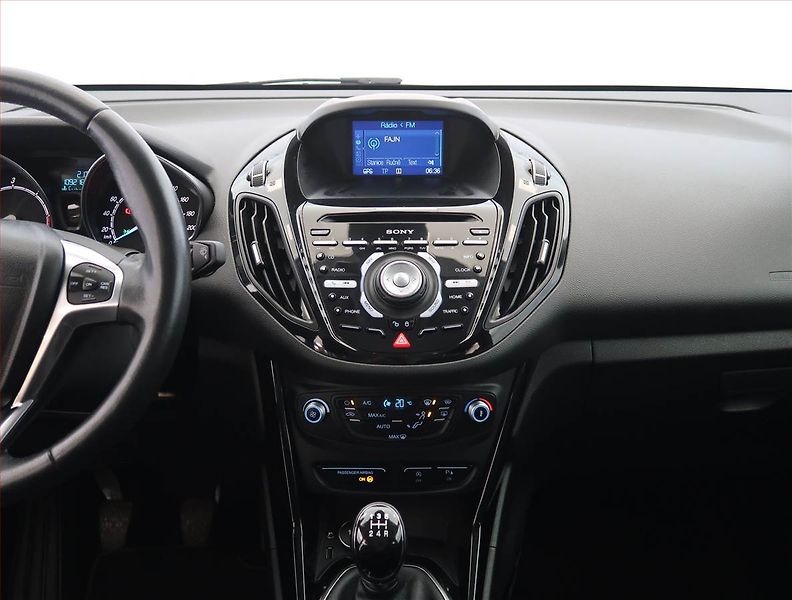 Ford B-MAX (2017) Titanium 1.5 TDCi, Serv.kniha - fotka 12 z 20