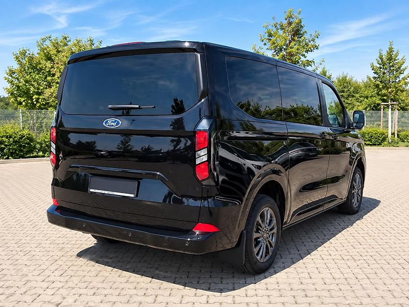 Ford Tourneo Custom 2.0d 125kW Titanium 8 míst - fotka 5 z 9