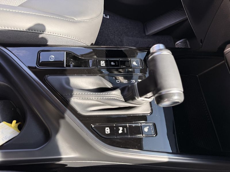 Kia Niro (2023) 1.6 GDI,HEV,REZERVOVÁNO - fotka 23 z 43