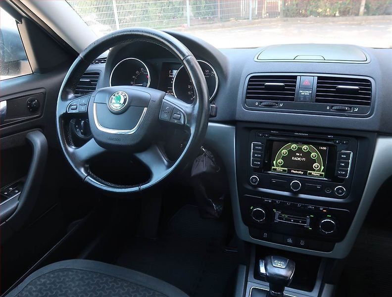 Škoda Yeti (2011) Elegance 2.0 TDI, 4X4 - fotka 7 z 23