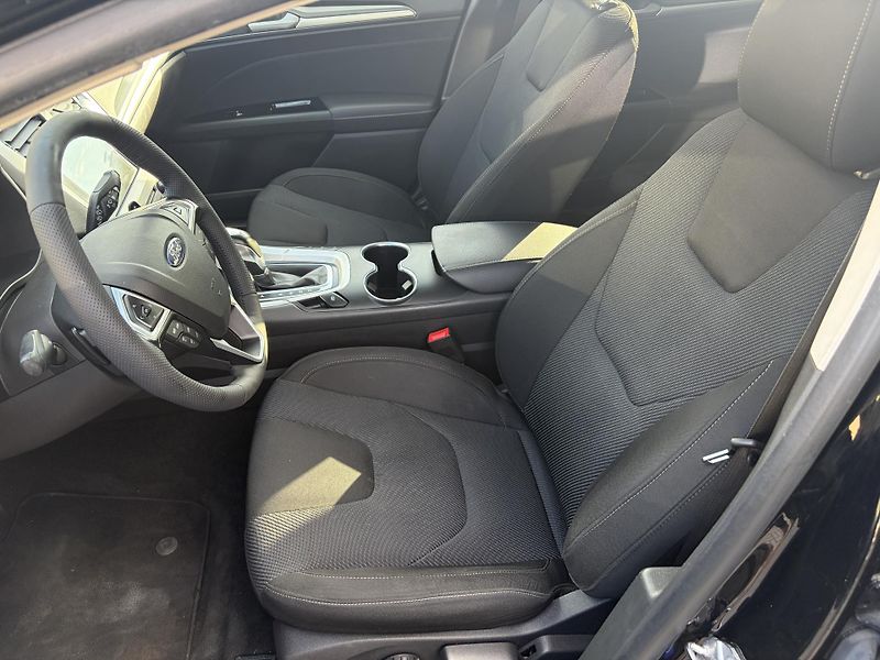 Ford Mondeo (2019) Ford Mondeo Combi  Titanium - fotka 15 z 15