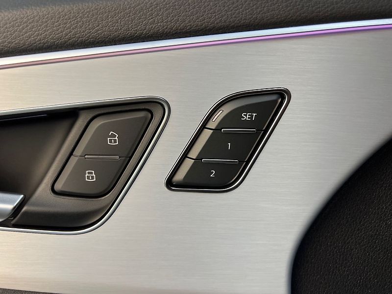 Audi Q8 50TDI QUATTRO S-LINE, PANORAMA - fotka 35 z 42