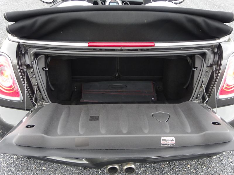 Mini Cooper S 1.6 135kW KABRIO KŮŽE  - fotka 25 z 31