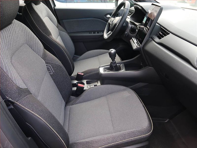 Renault Captur (2024) Techno 1.0 TCe - fotka 9 z 18
