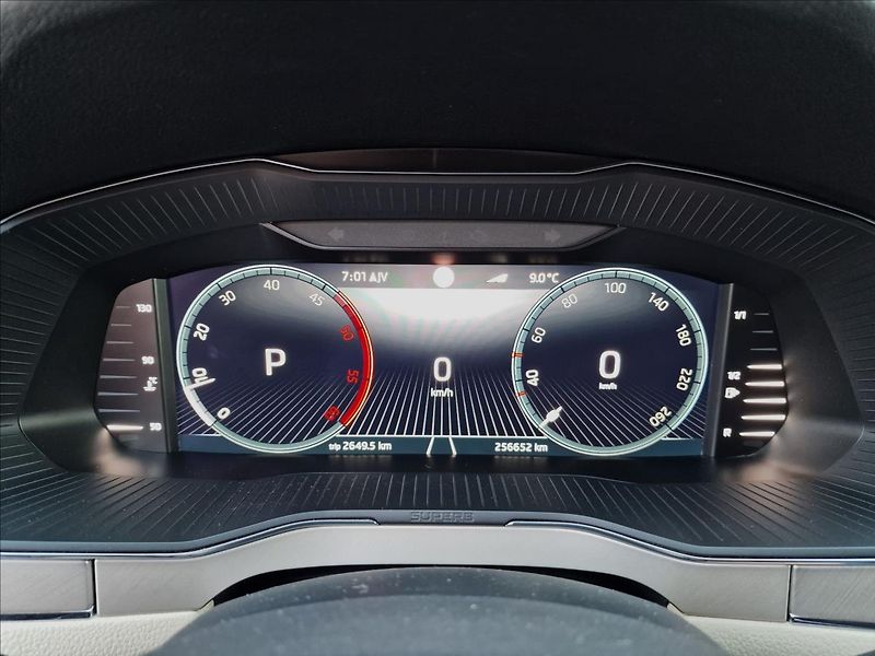 Škoda Superb 2.0TDI 147kW 4x4 DSG L&K,1Maj - fotka 22 z 50