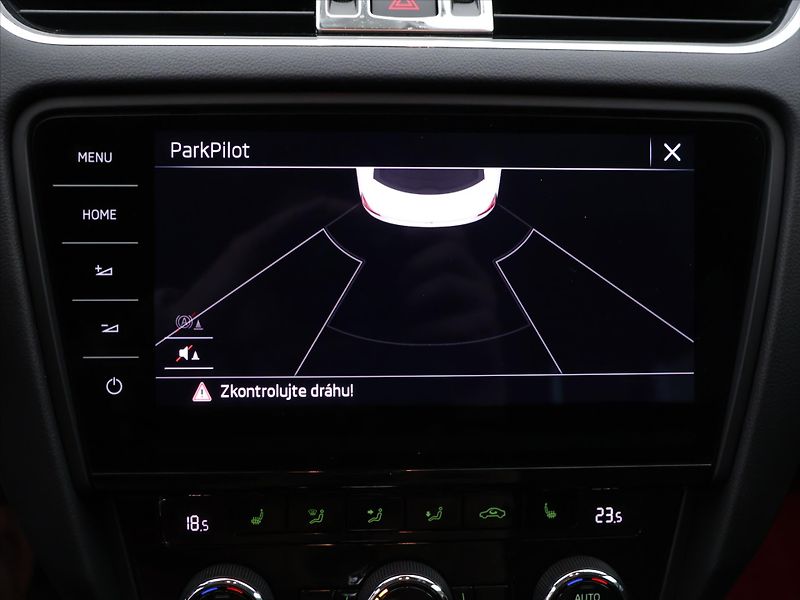 Škoda Octavia 1,8 TSI 132kW DSG Style LED - fotka 27 z 37