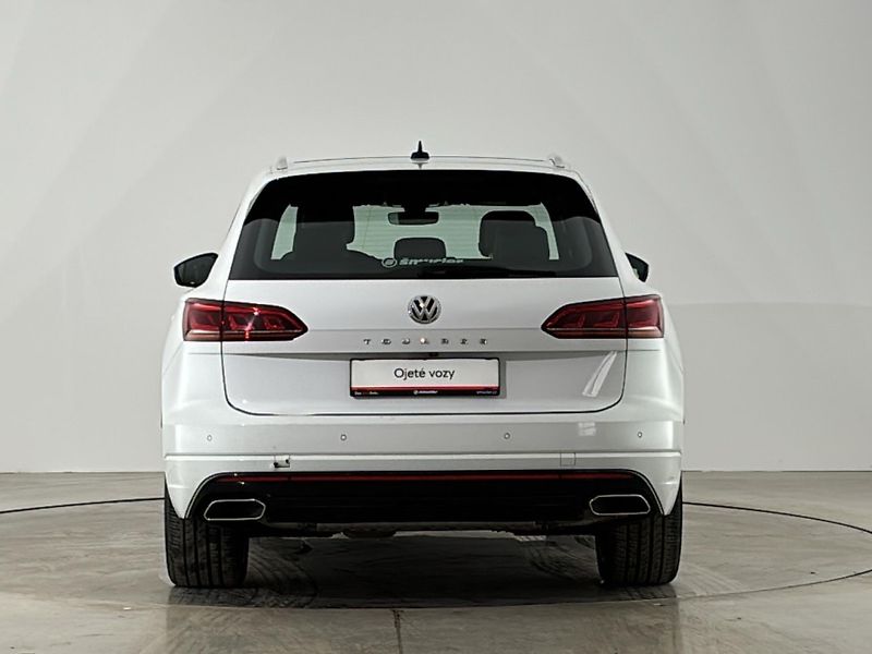 Volkswagen Touareg R-LINE - fotka 17 z 30