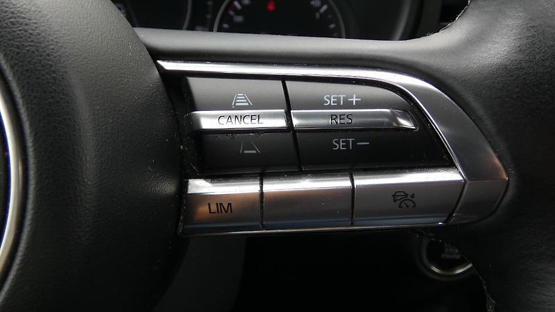 Mazda 3 Prime-line 2.0 e-Skyactiv G150 - fotka 12 z 23