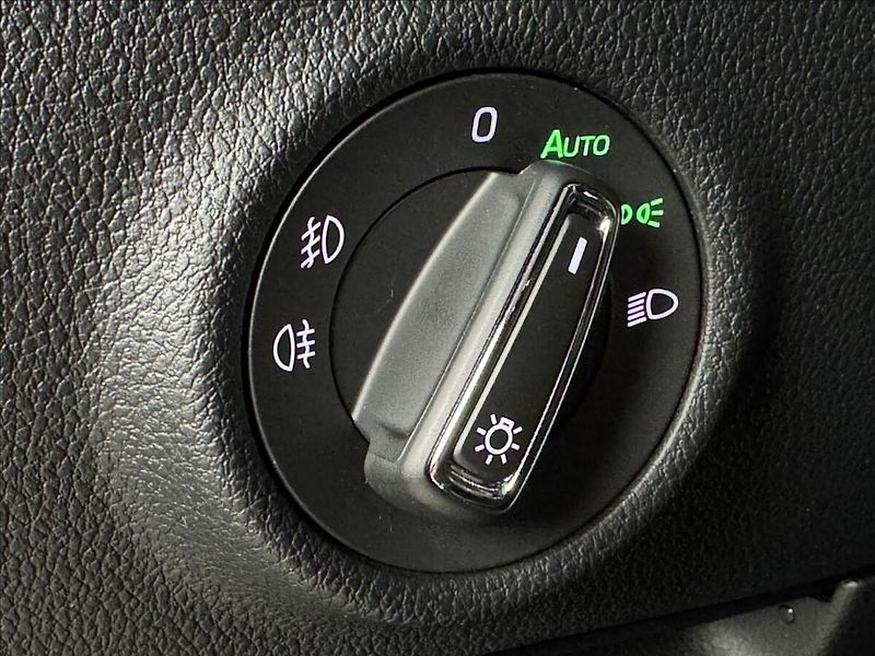 Škoda Superb 1,4 TSi  DSG iV Style Virtual - fotka 23 z 50