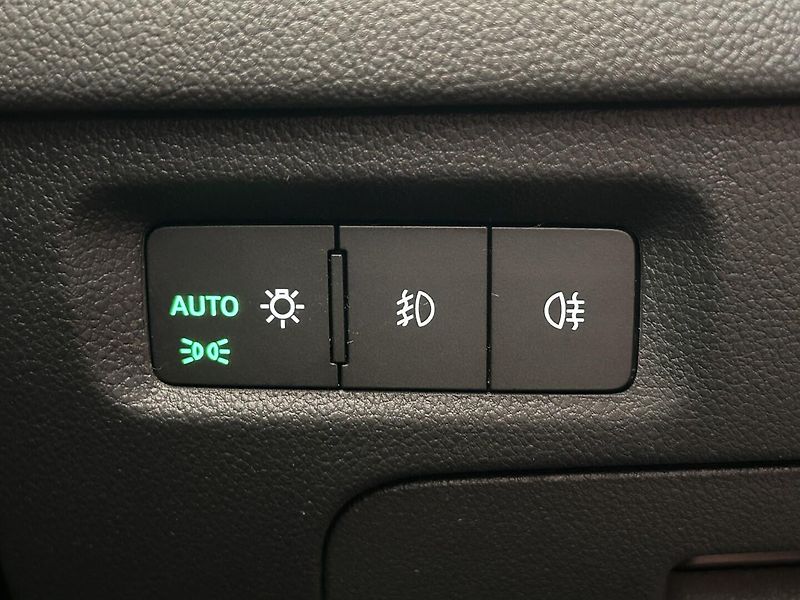 Škoda Octavia 1.5 TSI  Ambition   Plus - fotka 18 z 28
