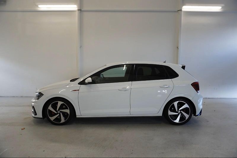 Volkswagen Polo  2,0 TSI GTI 147kW DSG6 - fotka 6 z 28