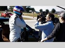 Nápad BMW byl podle všeho inspirován tankováním letadel za letu.