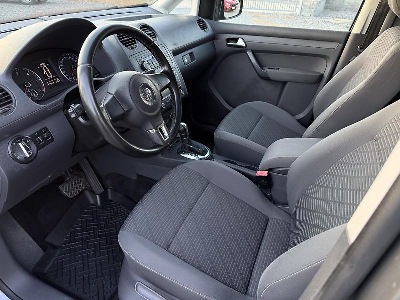 Volkswagen Caddy Maxi 1.6TDi 75kW DSG 7míst - fotka 9 z 20