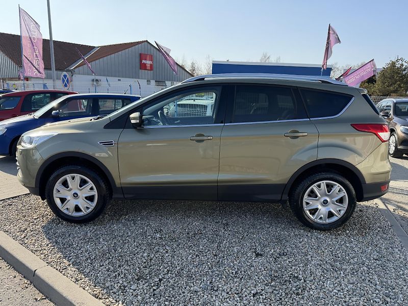 Ford Kuga 1,5 EcoBoost / 110kW  - fotka 4 z 50