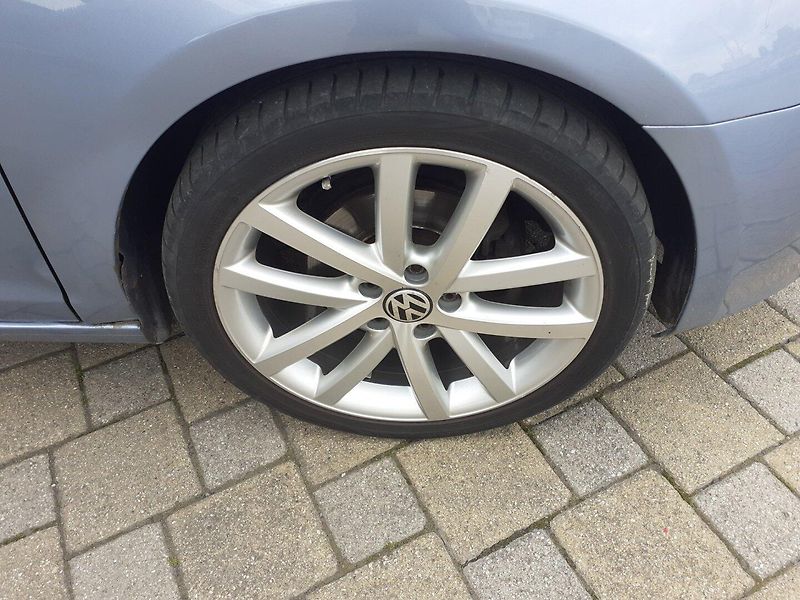 Volkswagen Golf (2009) 1.4 TSi ČR - fotka 20 z 26