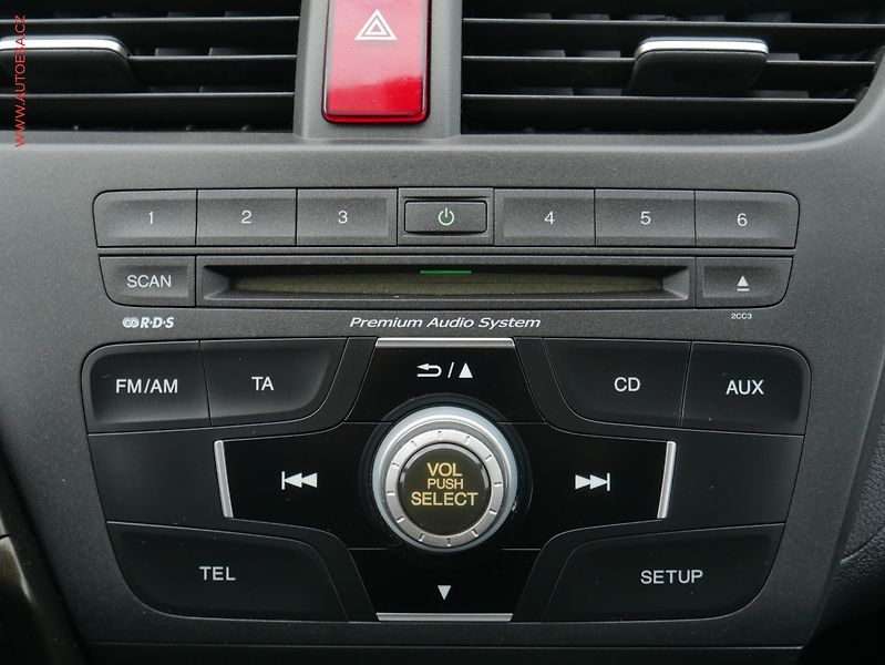 Honda Civic (2012) 2.2i-DTEC, ČR, Executive - fotka 17 z 24