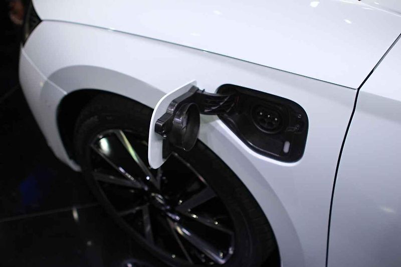 Škoda Octavia IV vypadá výrazně hodnotněji než předchůdce