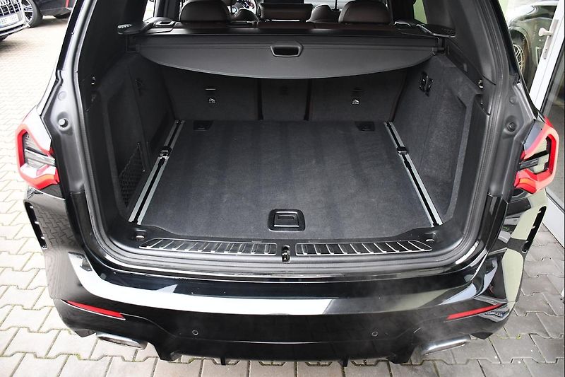 BMW X3 xDrive30d M-SPORT TAŽNÉ 1M ČR - fotka 38 z 43
