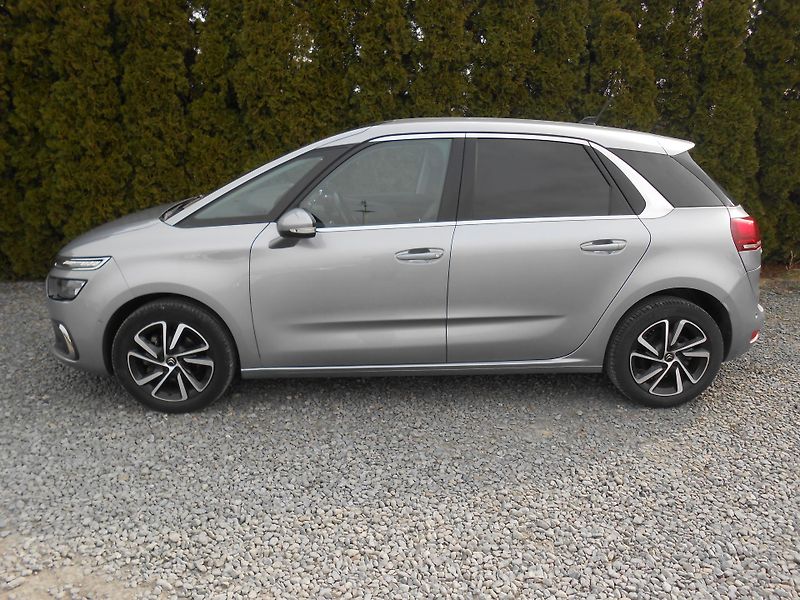 Citroën SpaceTourer 1.6HDi,NAVI, Tažné, Automat!! - fotka 34 z 45