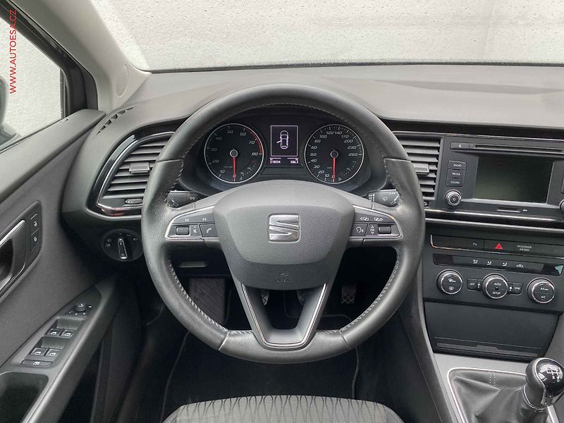 Seat Leon (2015) 1.2 TSi, ČR, Style, LED - fotka 11 z 16