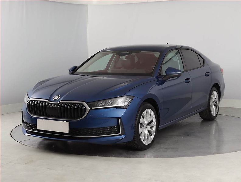 Škoda Superb (2024) Selection 2.0 TDI - fotka 2 z 26