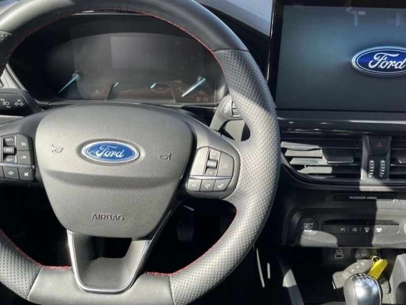 Ford Focus 1.0i,92KW,ST-LINE,1.MAJ - fotka 9 z 14