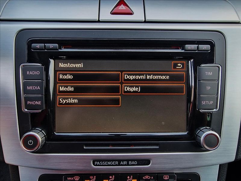 Volkswagen Passat CC 2.0 TDI 125kW DSG, původ ČR - fotka 26 z 43