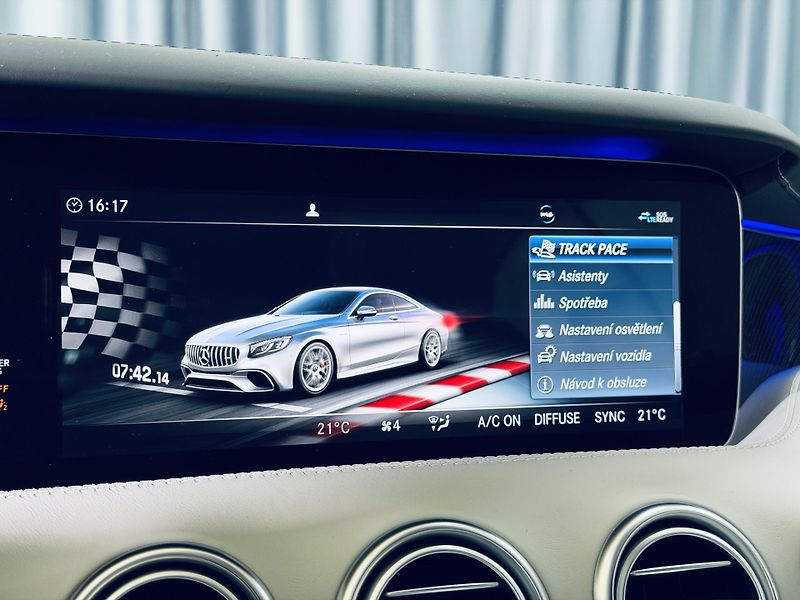 Mercedes-Benz Třídy S (2018) S63 COUPE CARBON EXT+INT MAX V - fotka 39 z 48