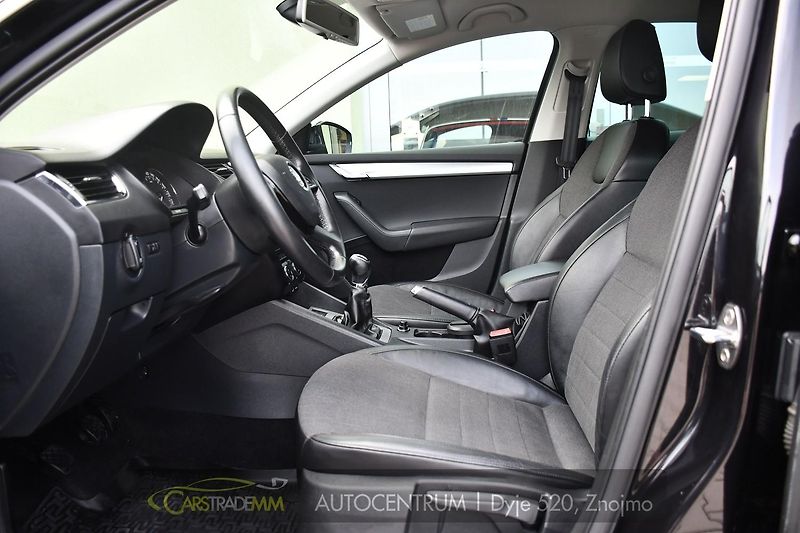 Škoda Octavia 2.0TDi PDC KESSY  - fotka 9 z 38