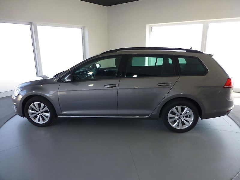 Volkswagen Golf (2014) 1,6TDI*NAVI*DIGI**ALU**PARK.S - fotka 8 z 24