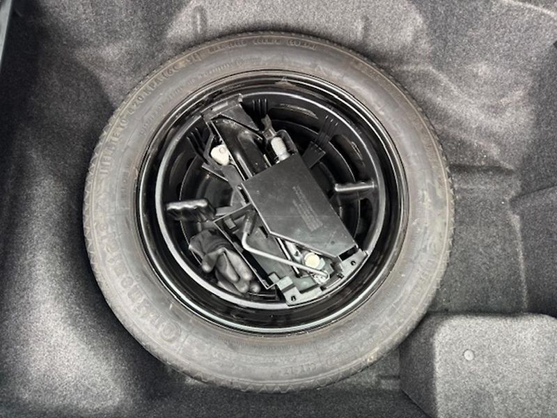 Mercedes-Benz Třídy E MB E 200 CDi kombi - fotka 33 z 35
