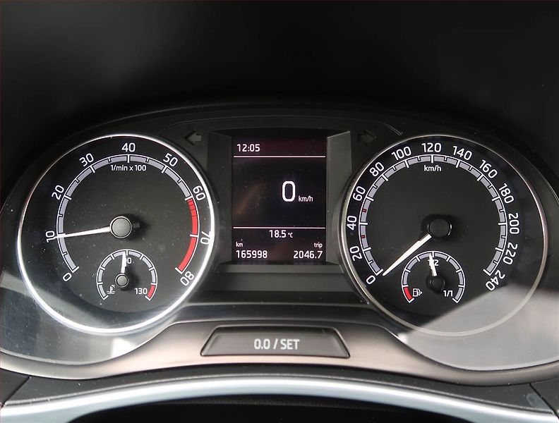 Škoda Fabia (2019) 1.0 TSI, Tempomat - fotka 11 z 19