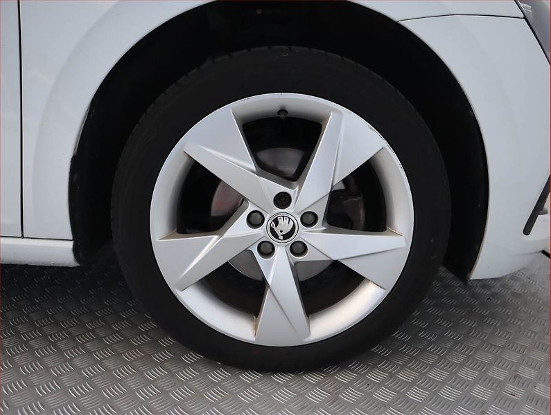 Škoda Scala (2020) 1.5 TSI, Serv.kniha, Tempomat - fotka 15 z 21