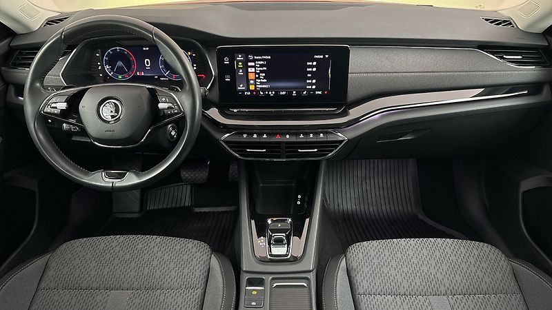 Škoda Octavia 2.0 TDI DSG Style Combi - fotka 8 z 25