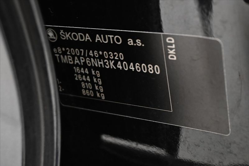 Škoda Rapid 1,0 TSI 70kW Ambition Plus Zár - fotka 12 z 28