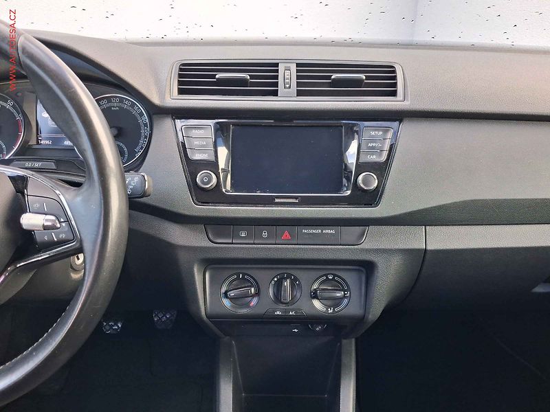 Škoda Fabia (2022) 1.0 TSi, 2.maj,ČR, Ambition - fotka 12 z 16