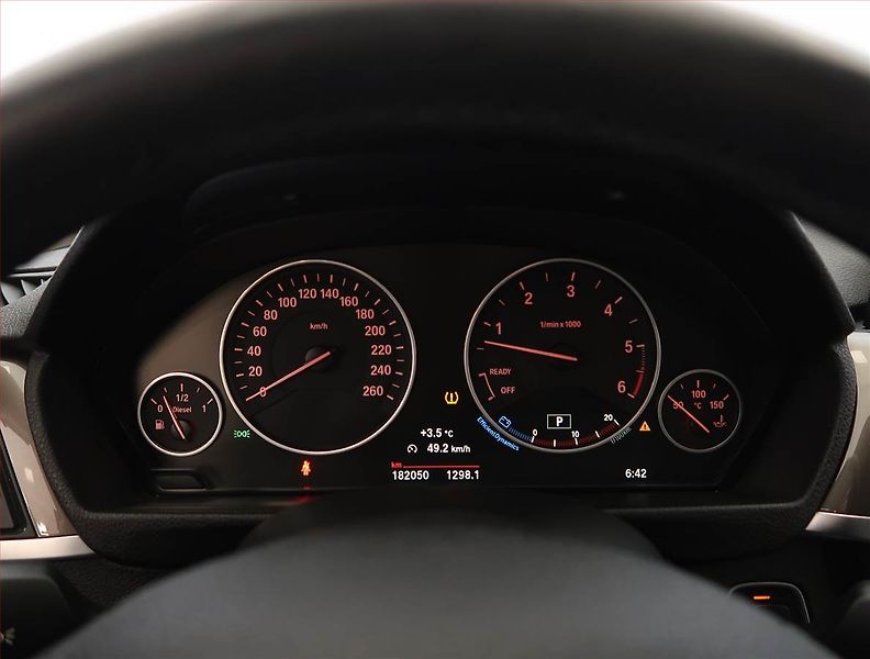 BMW Řada 4 (2015) 430d xDrive, 4X4, Automat - fotka 11 z 25