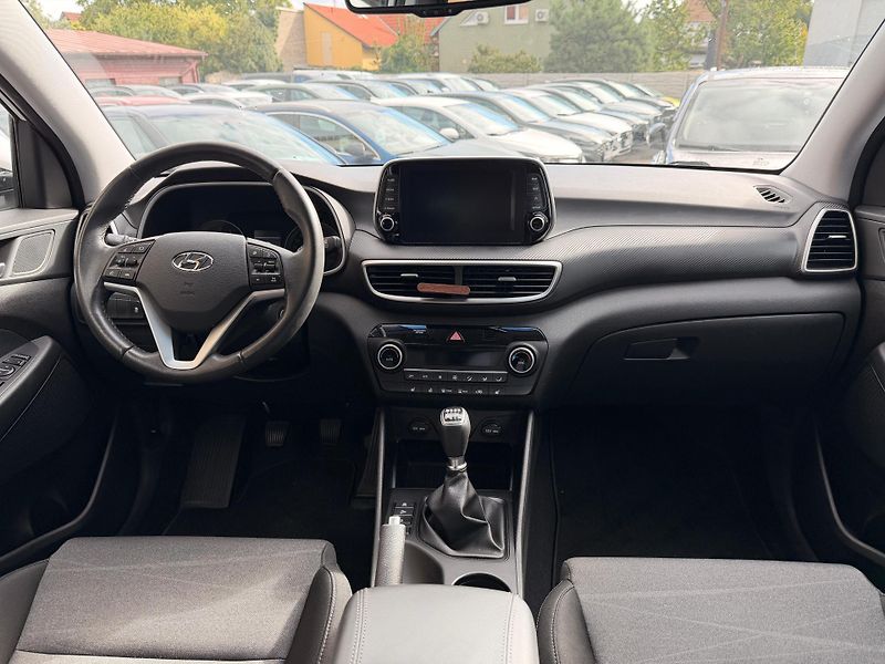 Hyundai Tucson 1.6-1MAJ-TOP STAV-PRAV.SERVIS - fotka 11 z 35