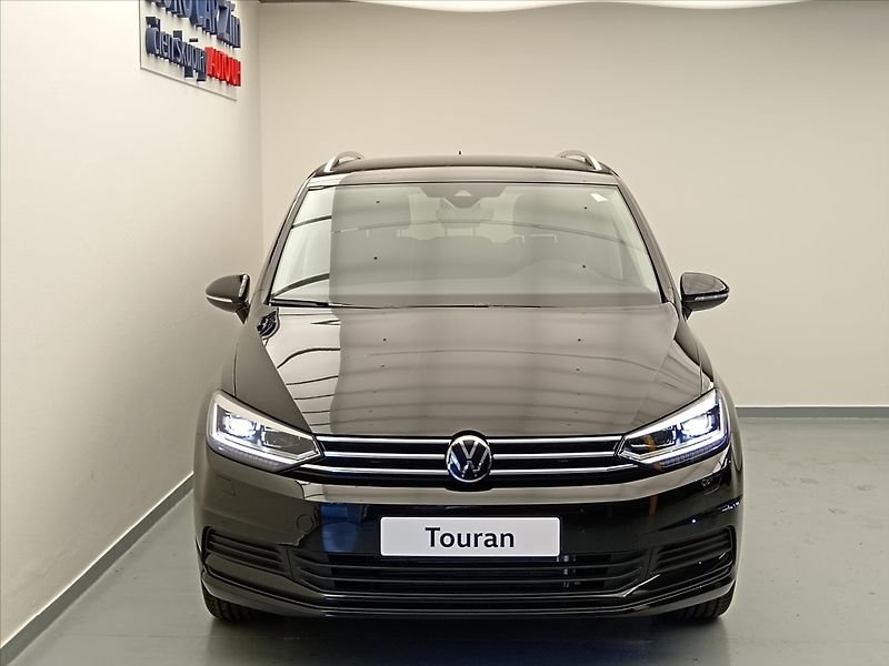 Volkswagen Touran (2026) 1,5 People TSI 110kW - fotka 2 z 18