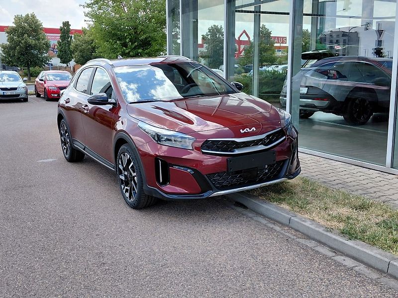 Kia XCeed Steel Edition 1,6 T-GDi GPF 7D - fotka 10 z 12
