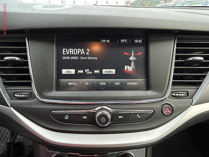 Opel Astra (2017) 1.6CDTI, ČR, servis.kniha - fotka 14 z 14