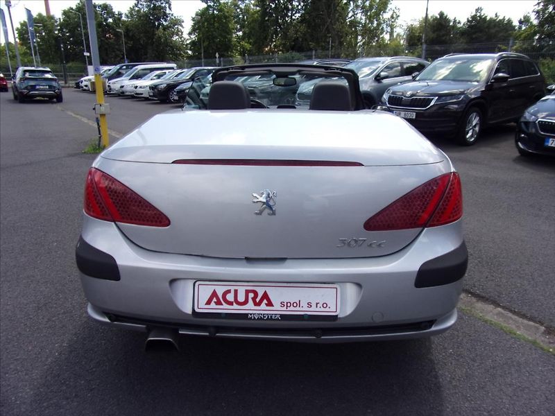 Peugeot 307 2,0 16V CC 100kW - fotka 4 z 28
