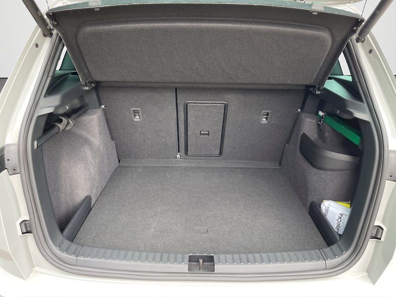 Škoda Karoq (2025) Sportline 2.0 TDI 110kW 4x4 DS - fotka 30 z 35