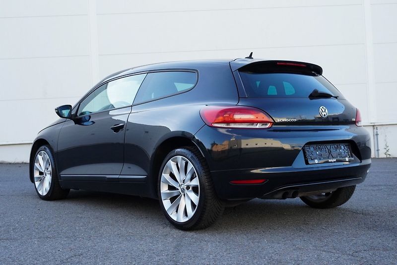 Volkswagen Scirocco 1.4 TSI 90kW - fotka 13 z 28