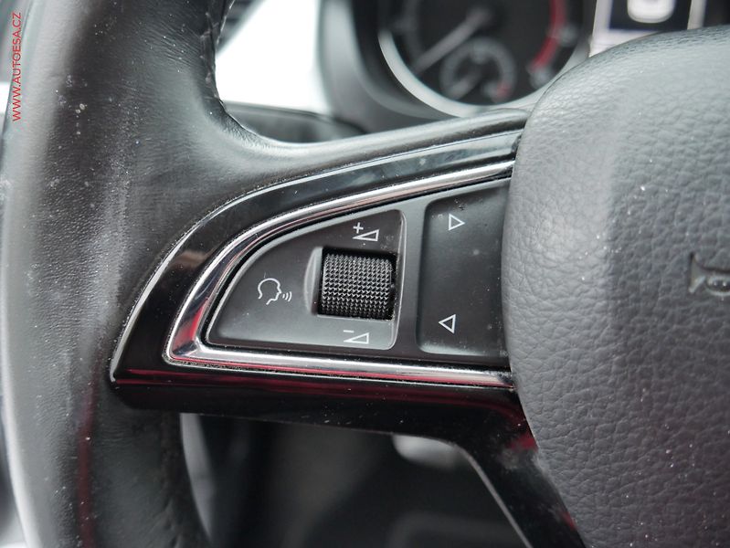 Škoda Rapid (2017) 1.0 TSi, ČR, Ambition, AC - fotka 19 z 23