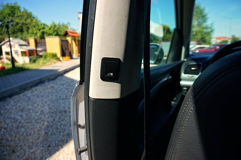 Volkswagen Sharan (2011) HIGHLINE 2,0 TSI 147 kW - fotka 28 z 56
