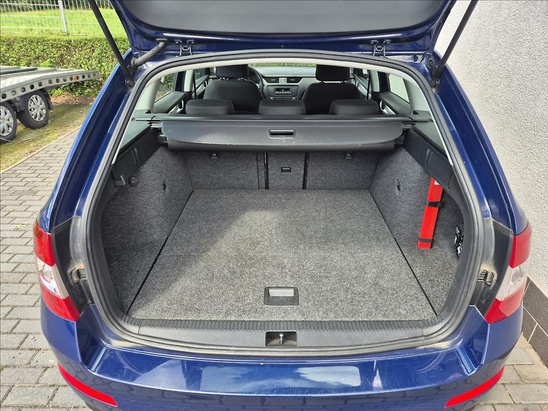 Škoda Octavia 1,2 TSI III Combi Klima Tempom - fotka 16 z 28