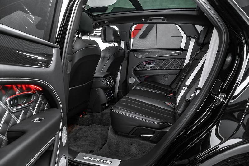 Bentley Bentayga First Edition - fotka 14 z 30
