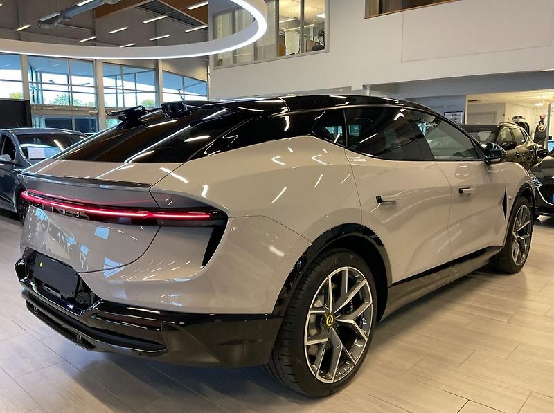 Lotus Ostatní Eletre R 918hp 112kWh AWD Pano - fotka 4 z 17