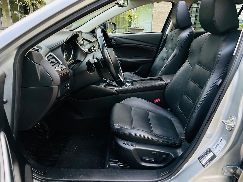 Mazda 6 2.5i AUT KAMERA SERVISKA TAŽNÉ - fotka 33 z 61
